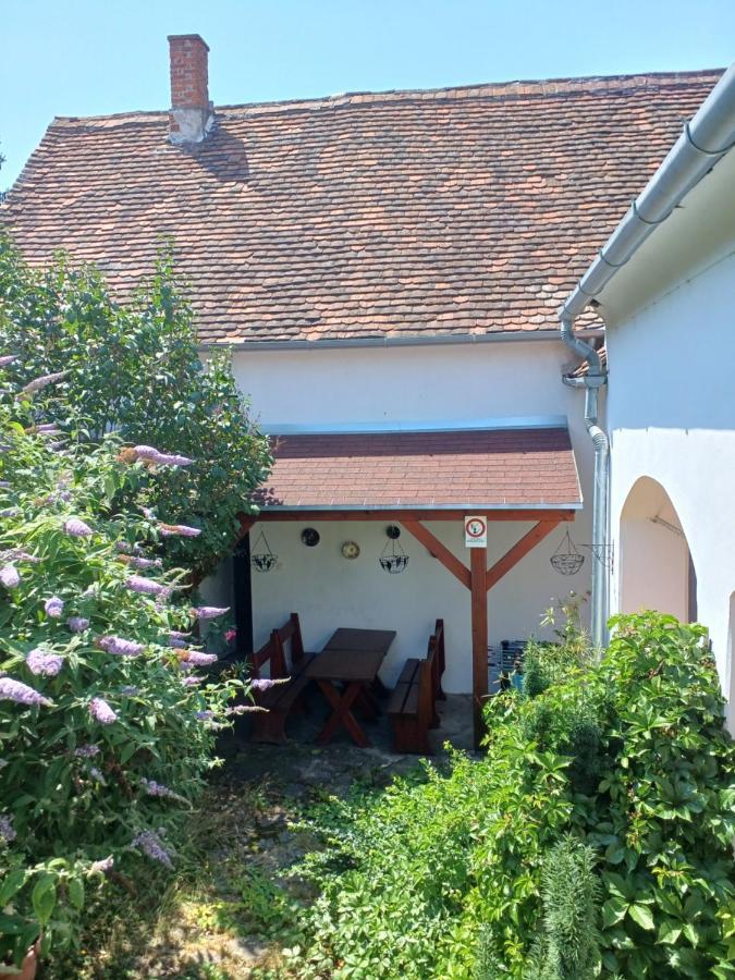 Blues Ryokan Kőszeg Exterior foto